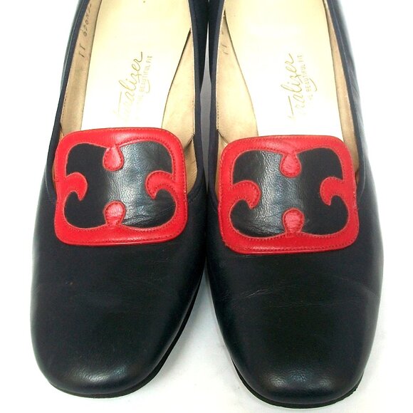 Vintage '70's" Ladies" Low-Heel Pumps Inspired by 18th Century Men's' Shoes - Picture 1 of 9